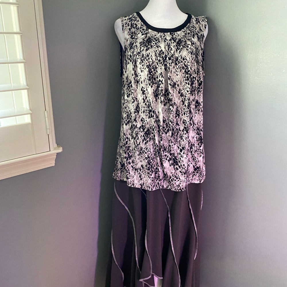Ellen Tracy sleeveless blouse